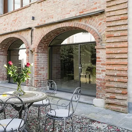 Palazzo Zoya Del Cavaliere Apartment *